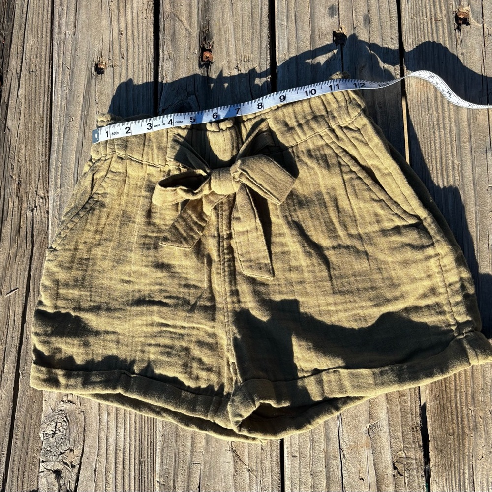 SO Olive Elastic Waist High-Rise Women’s Shorts - Picture 5 of 6